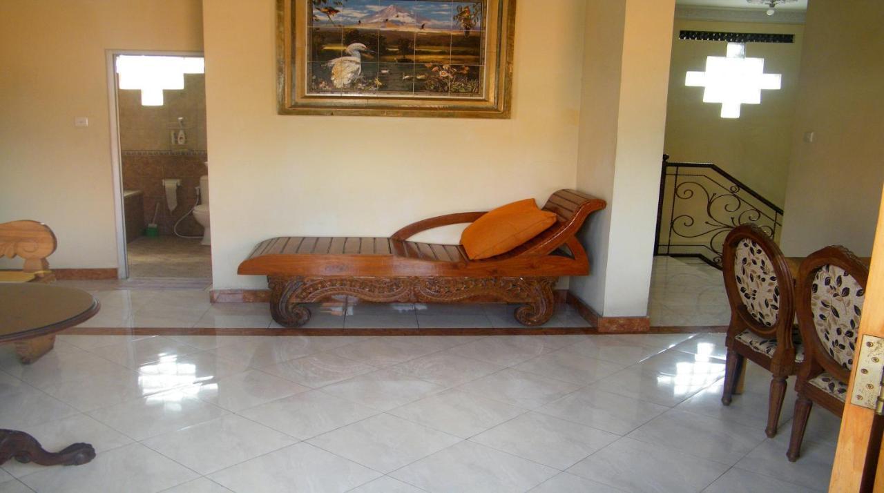 The Reinhold Guesthouse Bali Kerobokan Εξωτερικό φωτογραφία