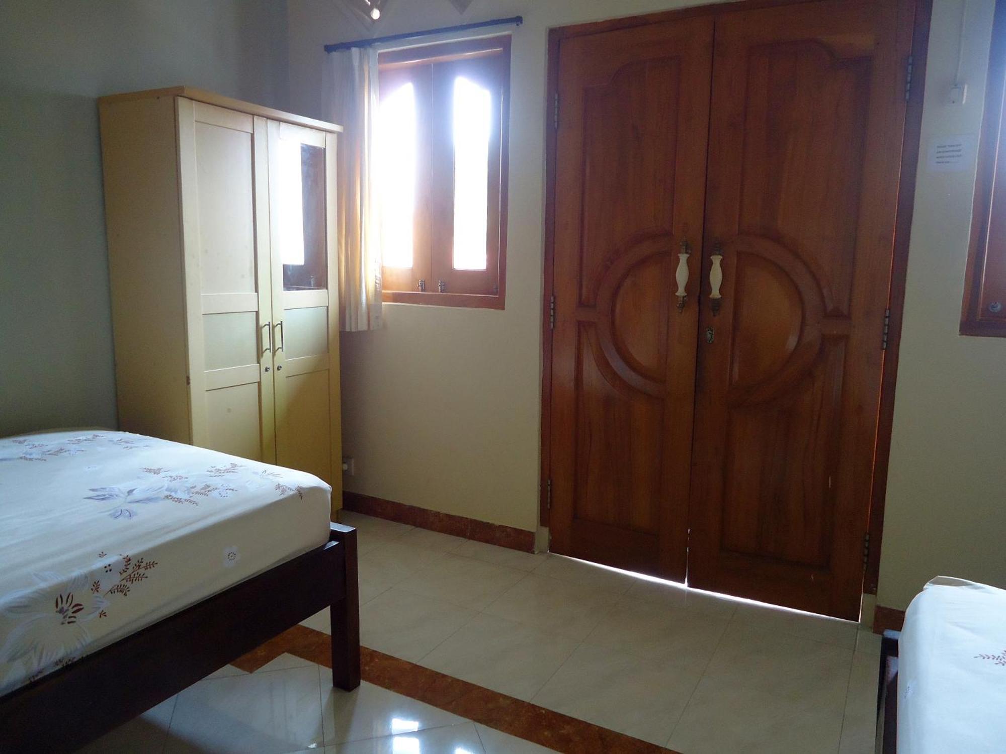 The Reinhold Guesthouse Bali Kerobokan Εξωτερικό φωτογραφία