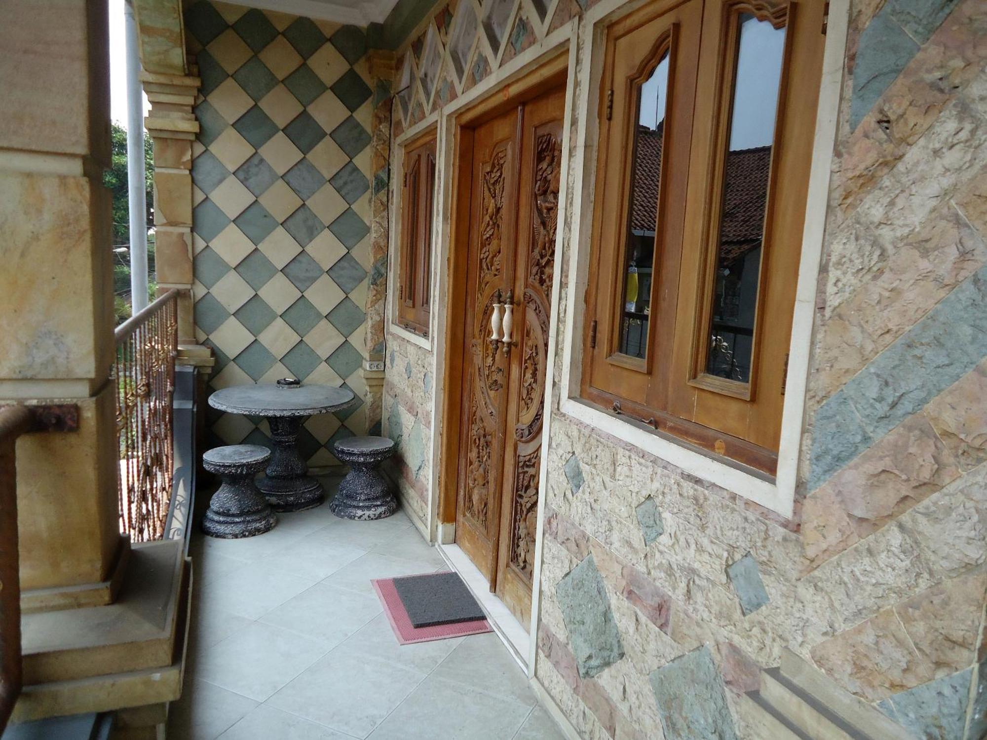The Reinhold Guesthouse Bali Kerobokan Εξωτερικό φωτογραφία