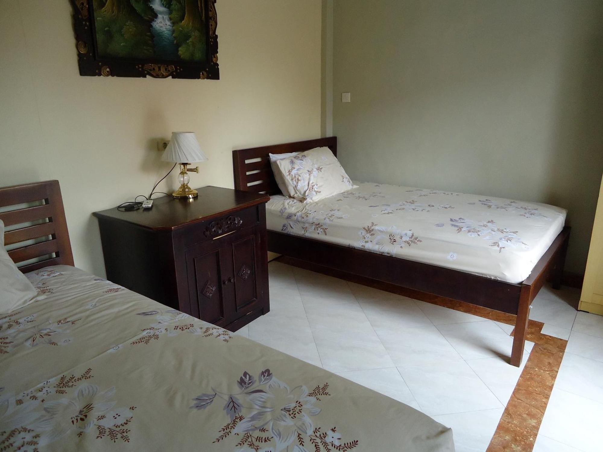 The Reinhold Guesthouse Bali Kerobokan Εξωτερικό φωτογραφία